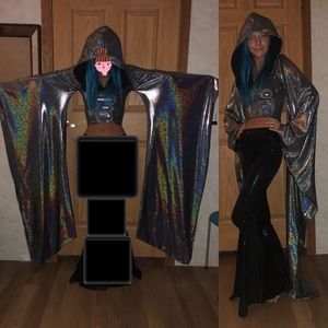 Coquetry metallic cropped hoodie NWT